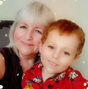 Meet your Posher, Carolyn